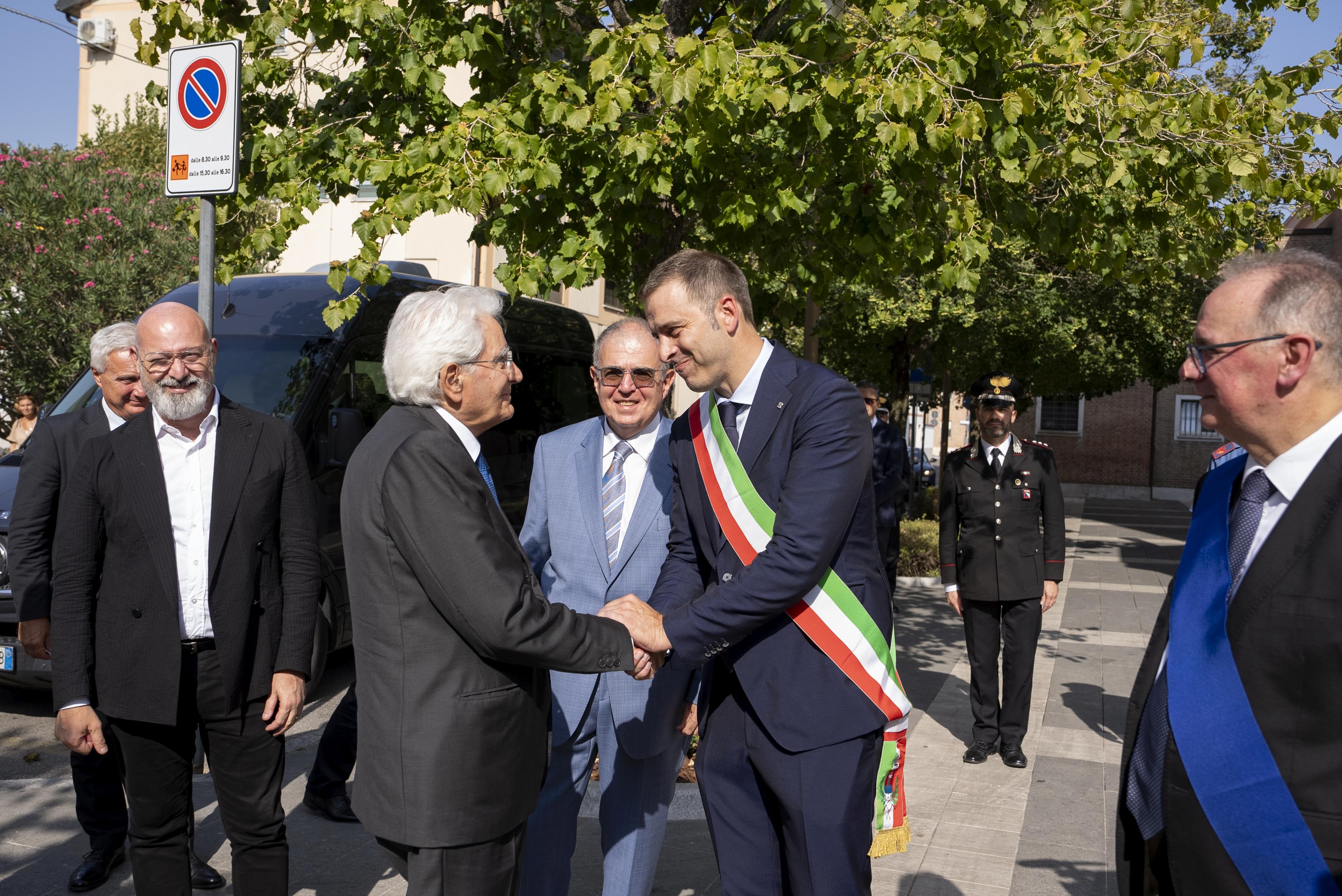 100 don Minzoni