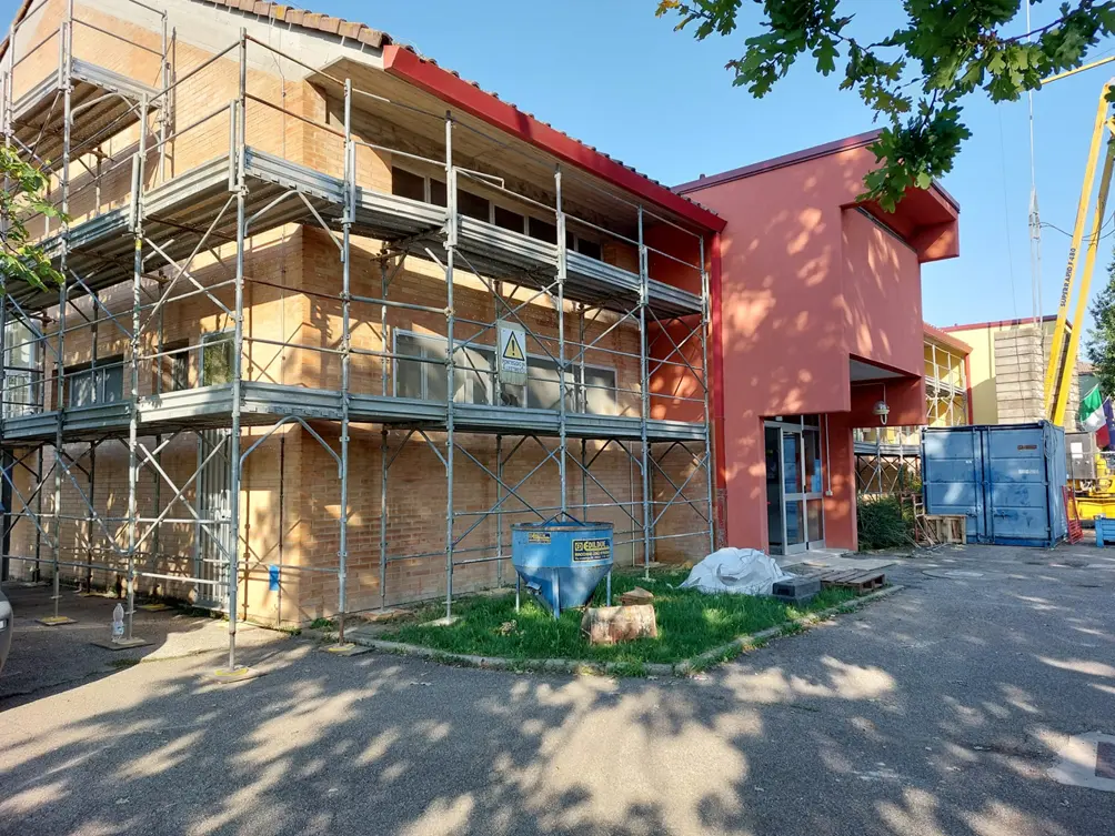 Aperto il cantiere per la ristrutturazione della scuola di Santa Maria Codifiume